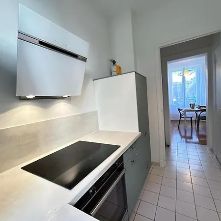Apartament Reims - Place Du Forum Spacieux T2 Au Centre-Ville *