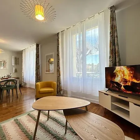 Apartment Forum Flower Spacieux T2 Au Coeur De La Reims